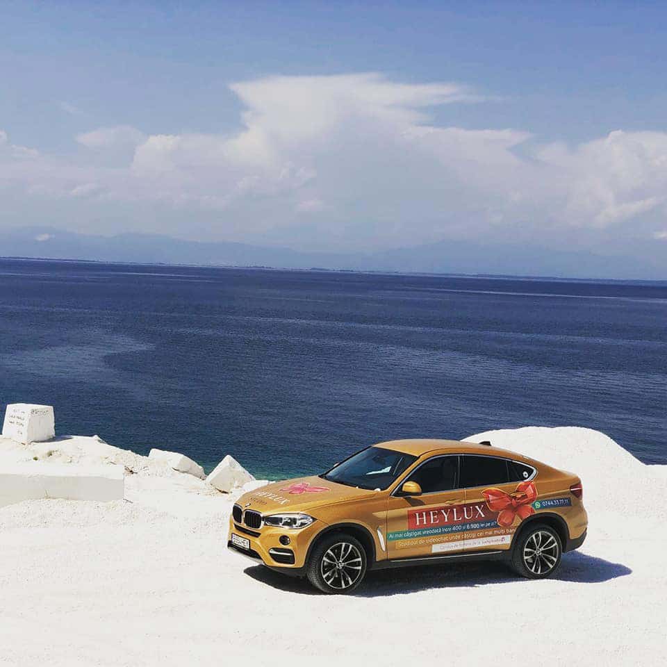 Fetele de la Heylux merg în vacanță la mare cu BMW-urile aurii 3 Fetele de la Heylux merg în vacanță la mare cu BMW-urile aurii